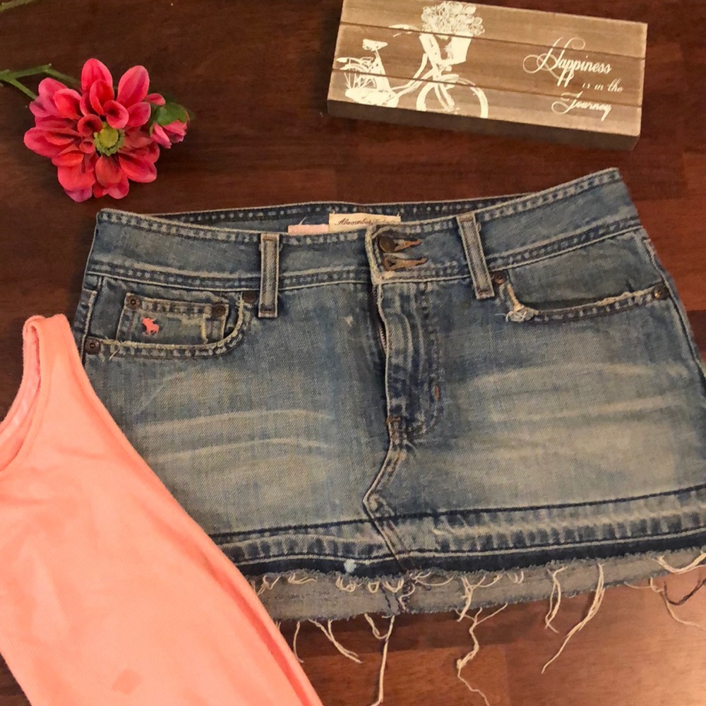 Abercrombie & Fitch jean skirt size 2